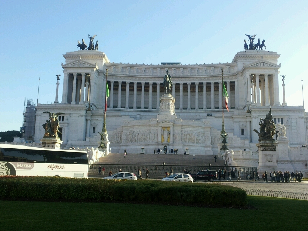 20120118000351.jpg : 빅토리아 임마누엘 2세 기념관, 베네치아 광장